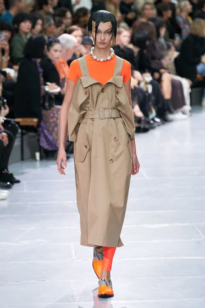 Look 14